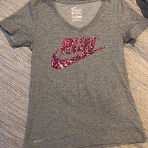 NIKE TEE SHIRT